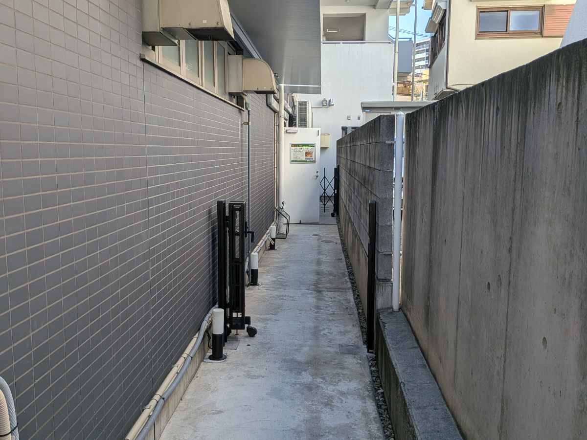 v20251118150804/fresh/building/J00100404810_9