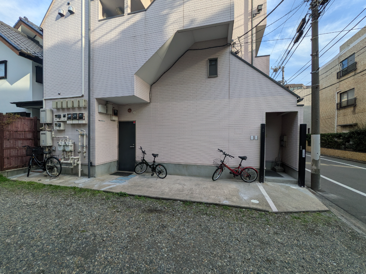 v20251118150804/fresh/building/J00100407434_8