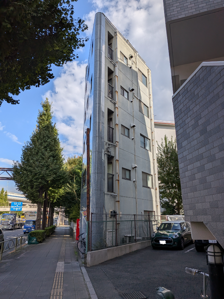 v20251118150804/fresh/building/J00100410352_14