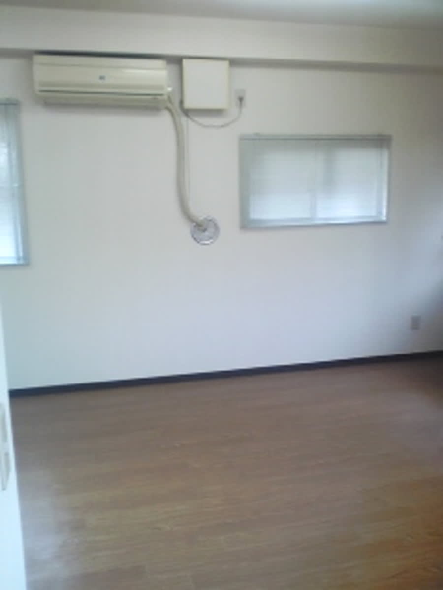 v20251118150804/fresh/building/J00100410352_5
