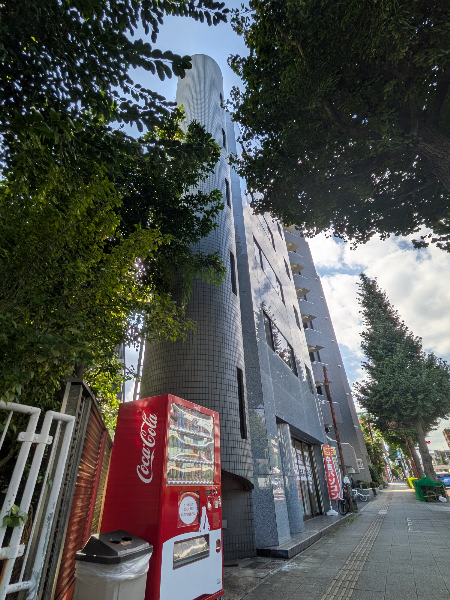v20251118150804/fresh/building/J00100410352_9