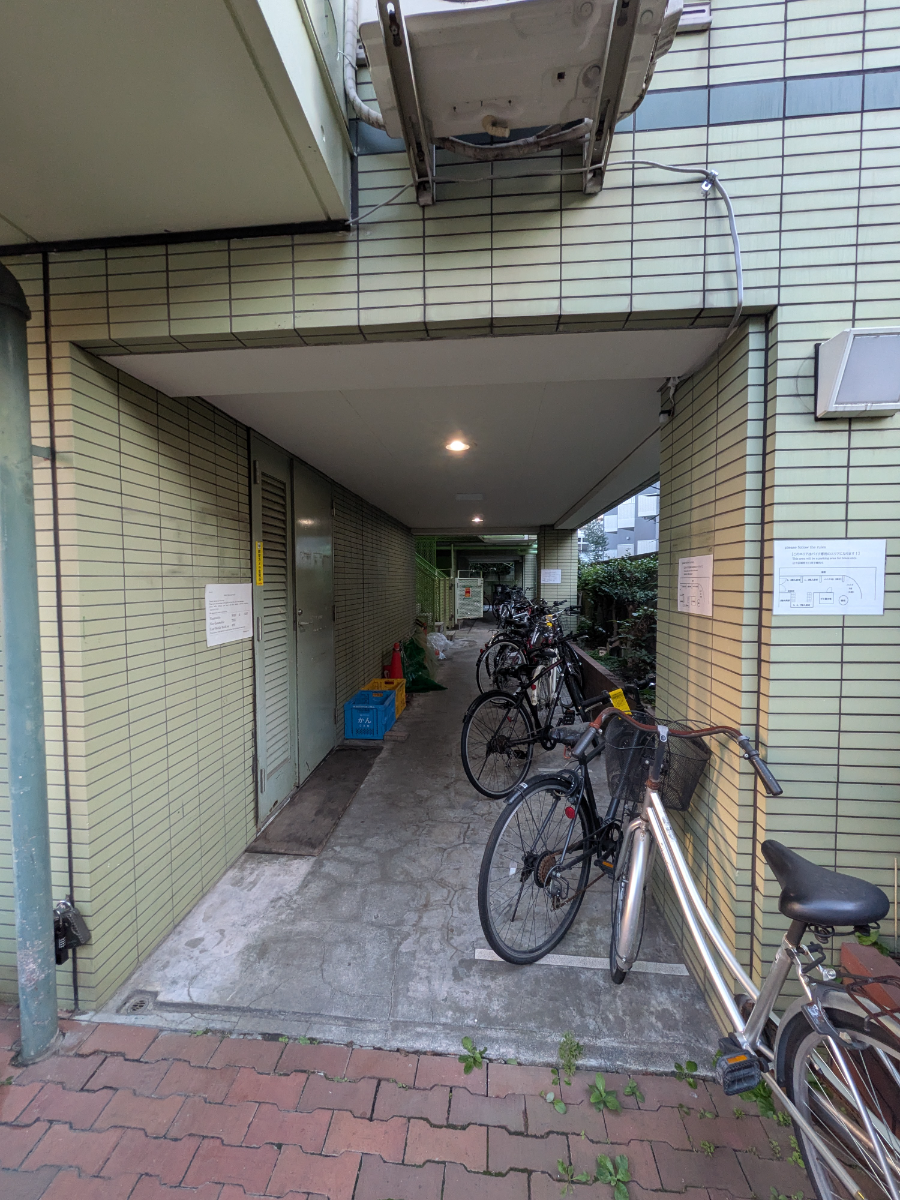 v20251118150804/fresh/building/J00100412608_8