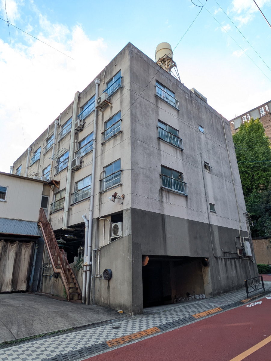 v20251120150807/fresh/building/J00100397949_5