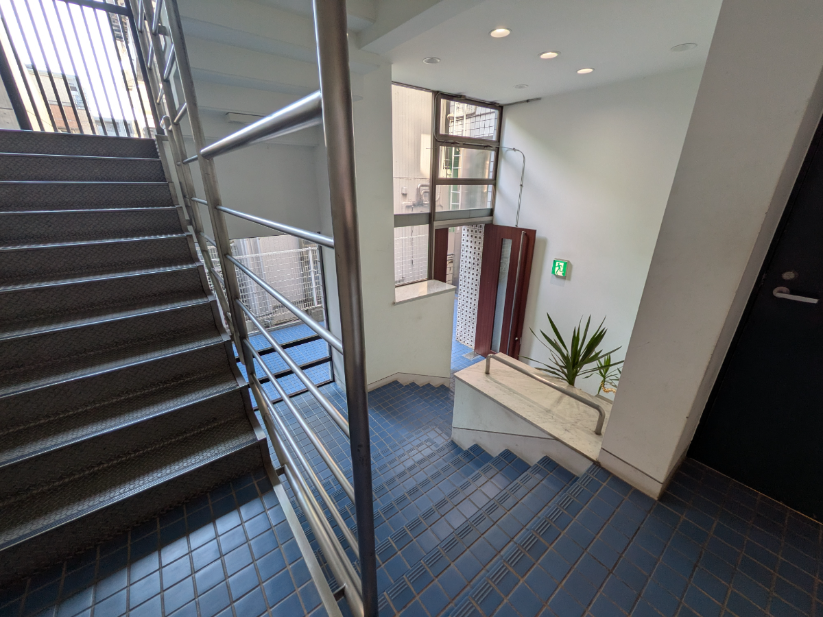 v20251120150807/fresh/building/J00100413785_15