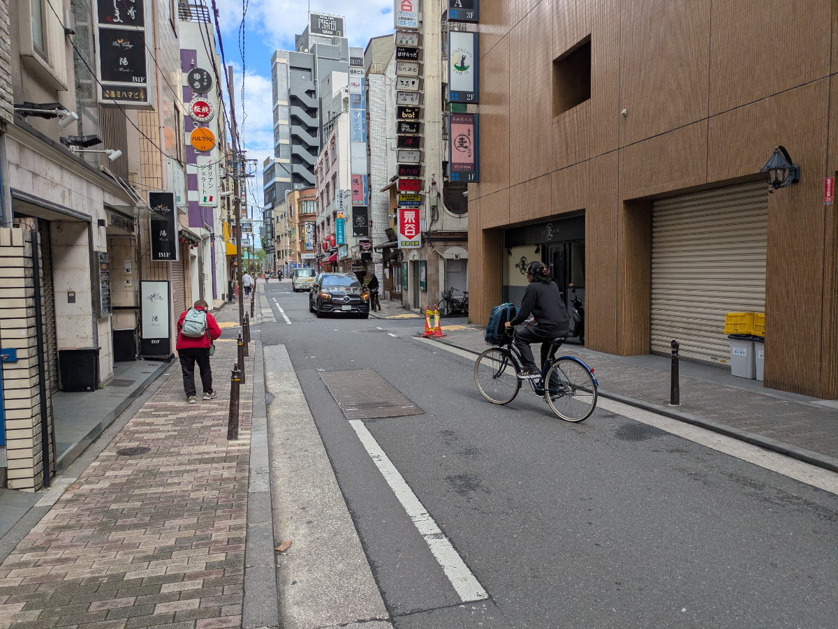 v20251120150807/fresh/building/J00100417218_2
