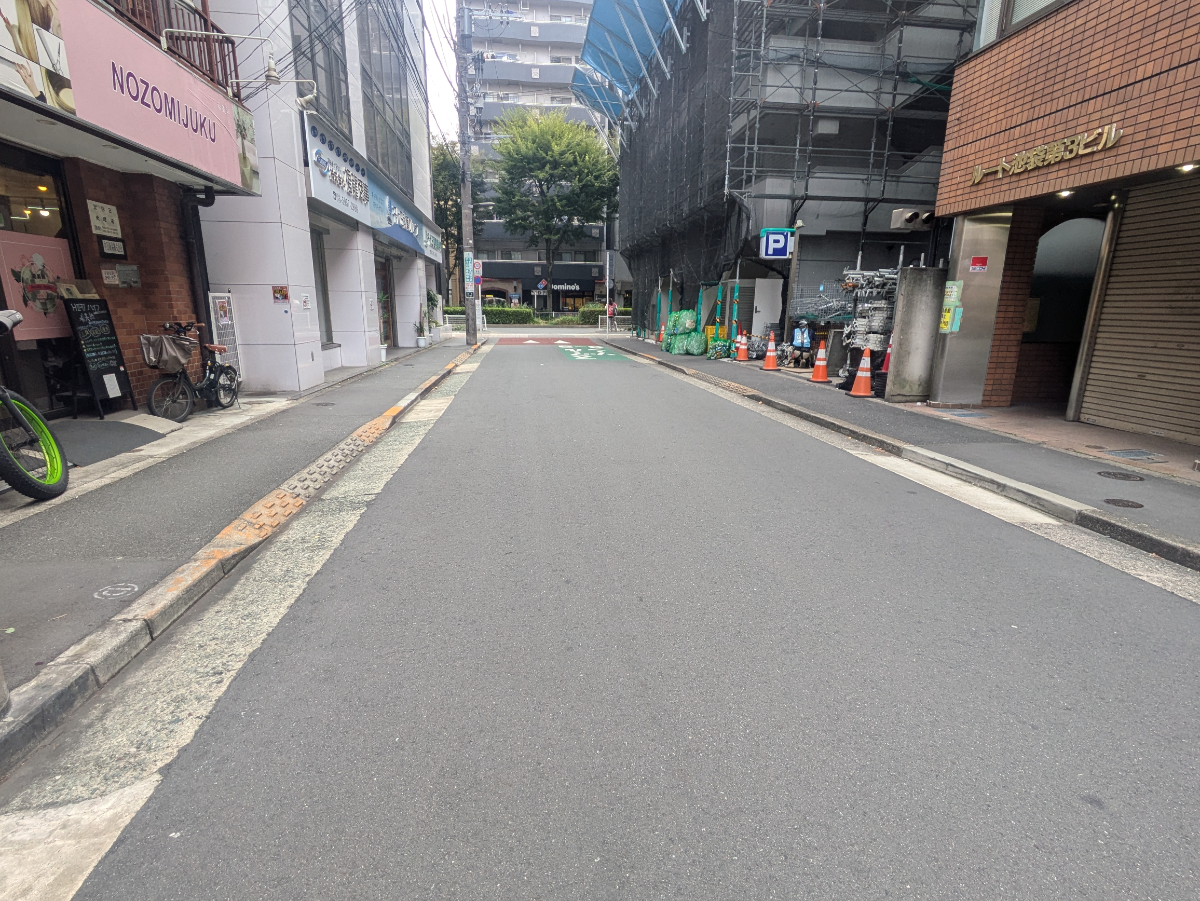 v20251123150654/fresh/building/J00100364669_7