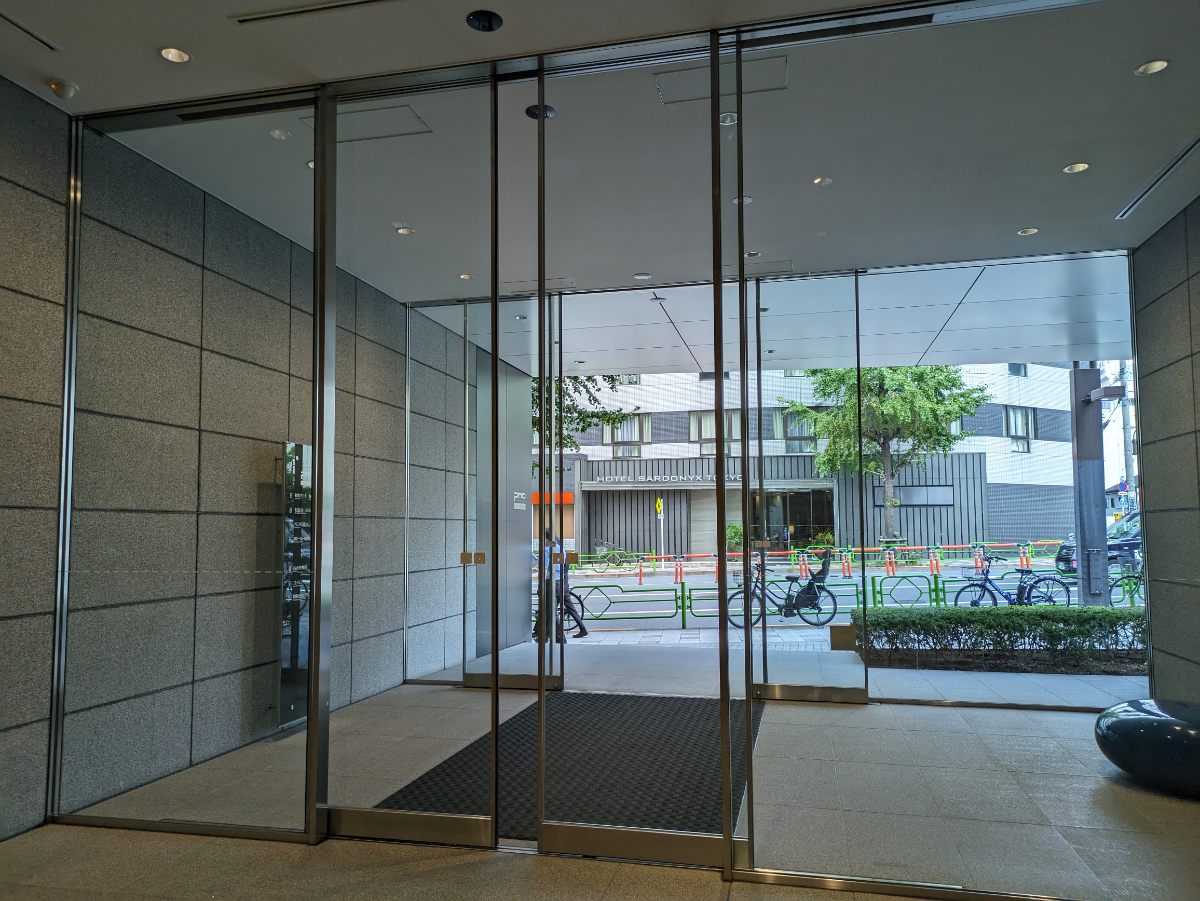 v20251123150654/fresh/building/J00100402930_14