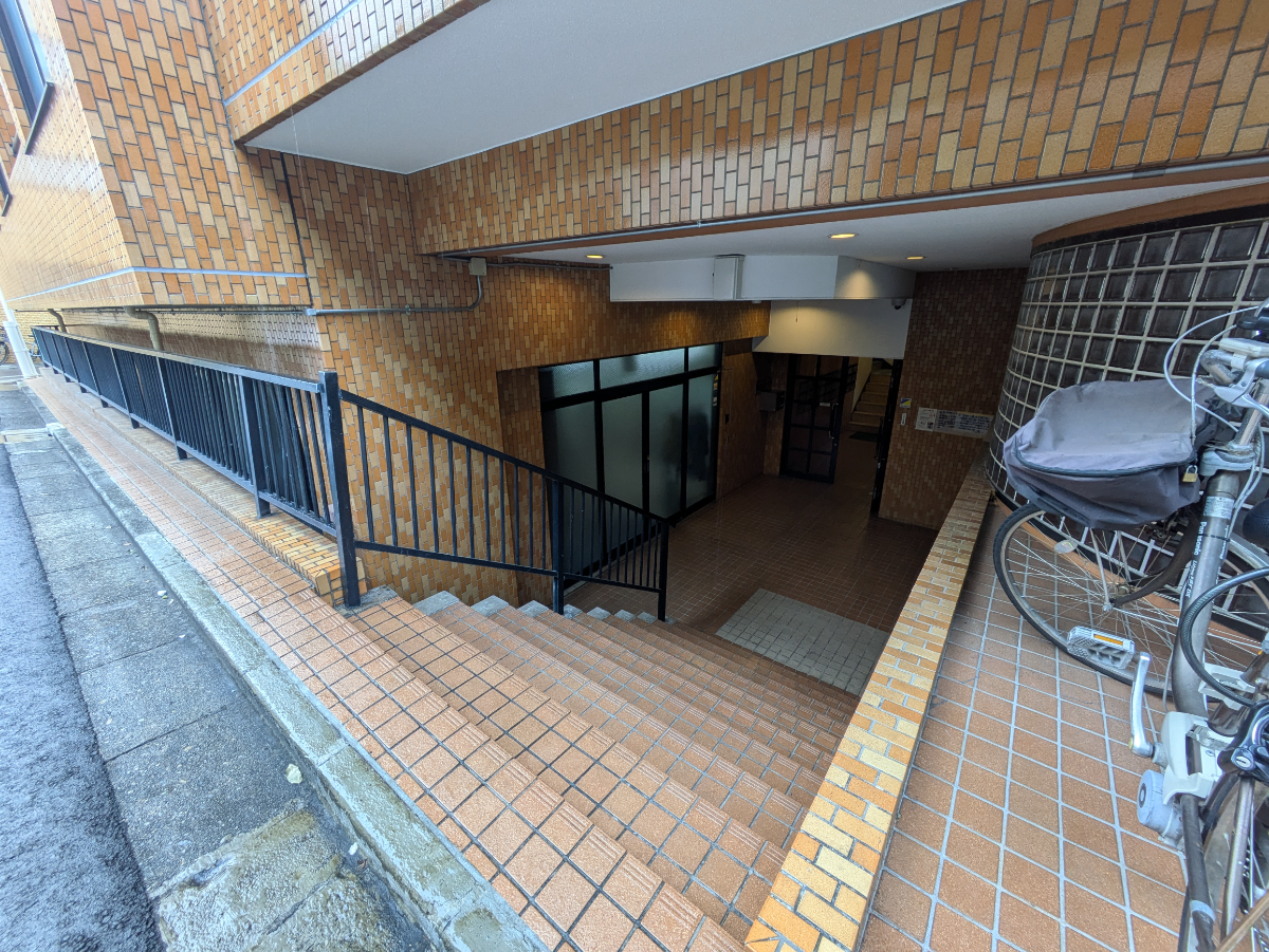 v20251123150654/fresh/building/J00100406303_65