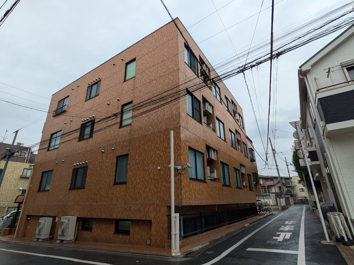 v20251123150654/fresh/building/J00100406303_7