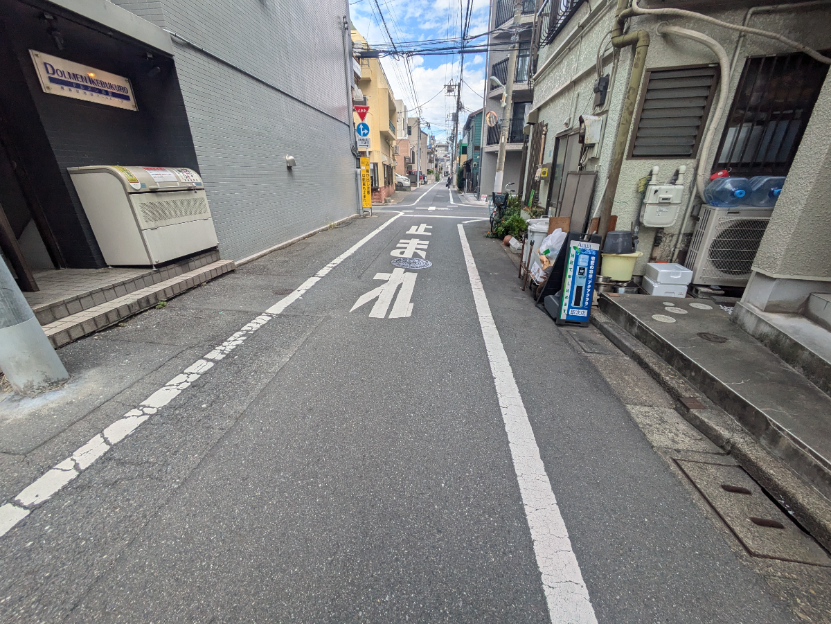 v20251123150654/fresh/building/J00100416052_2