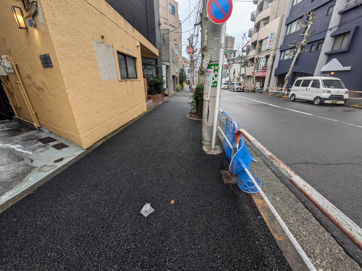 v20251123150654/fresh/building/J00100510223_10
