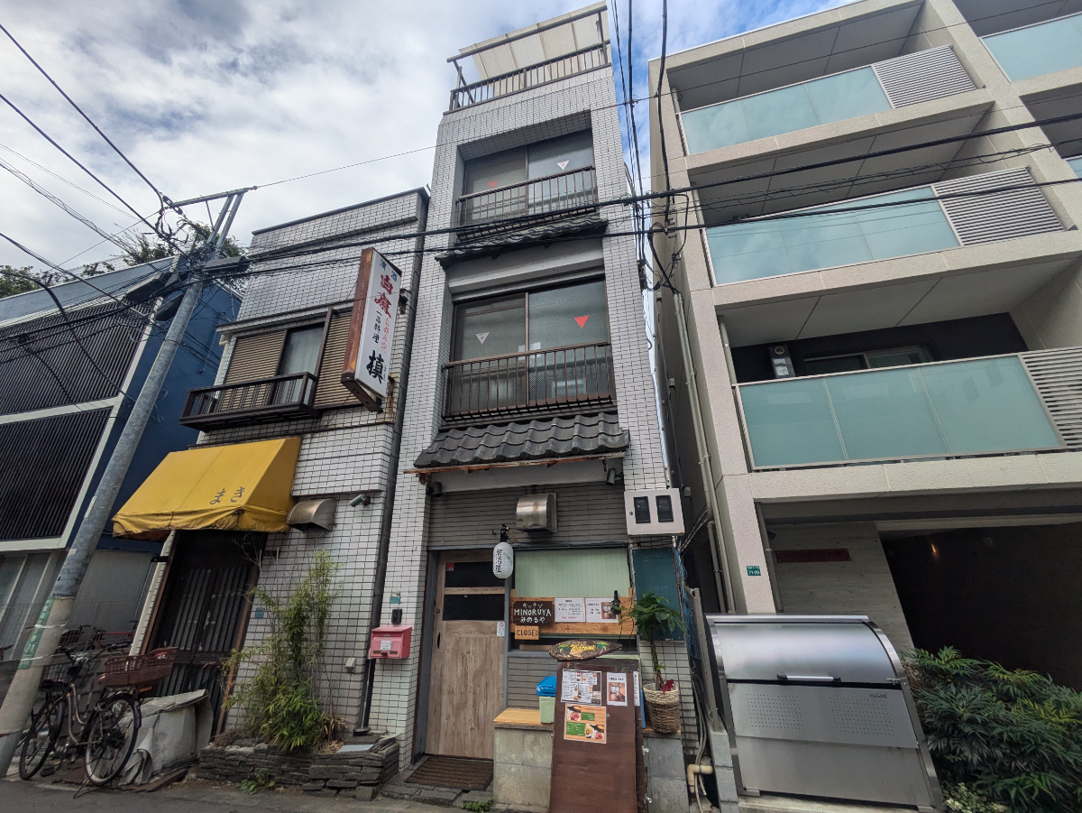 v20251123150654/fresh/building/J00100632901_1