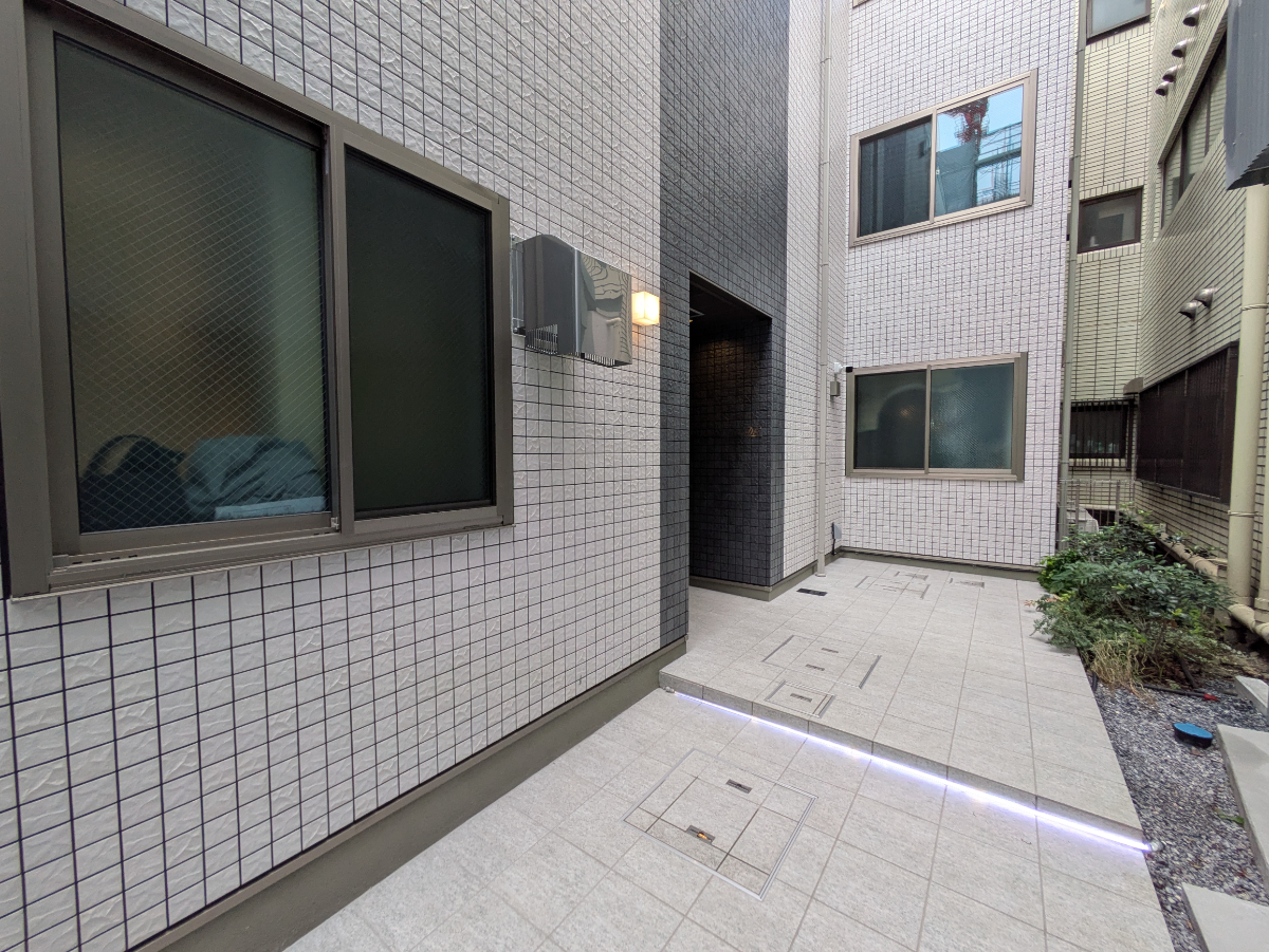 v20251123150654/fresh/building/J00100633663_12