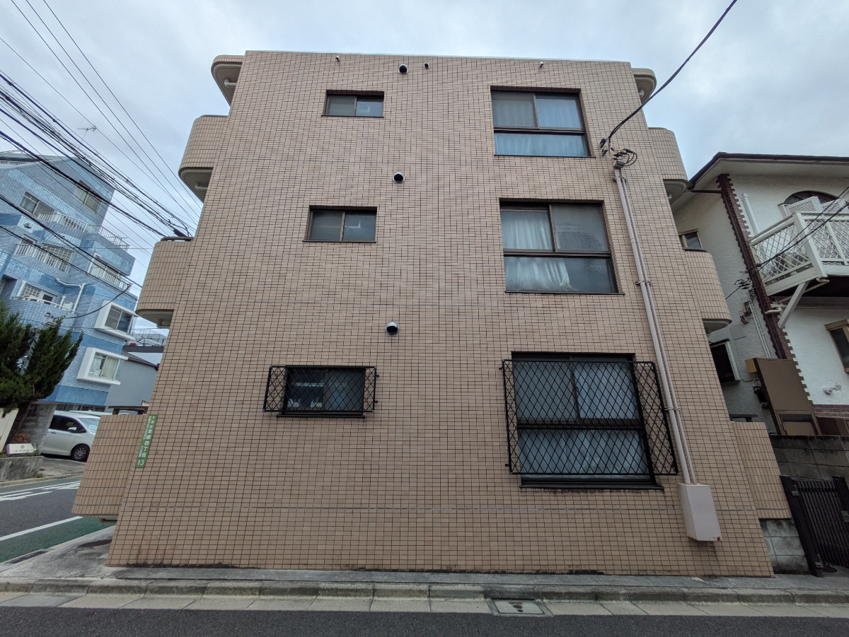 v20251125150804/fresh/building/J00100373196_8