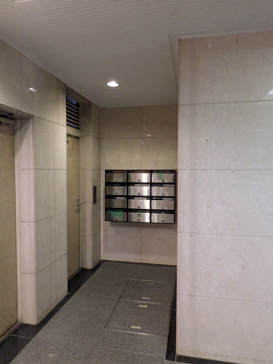 v20251125150804/fresh/building/J00100382481_10