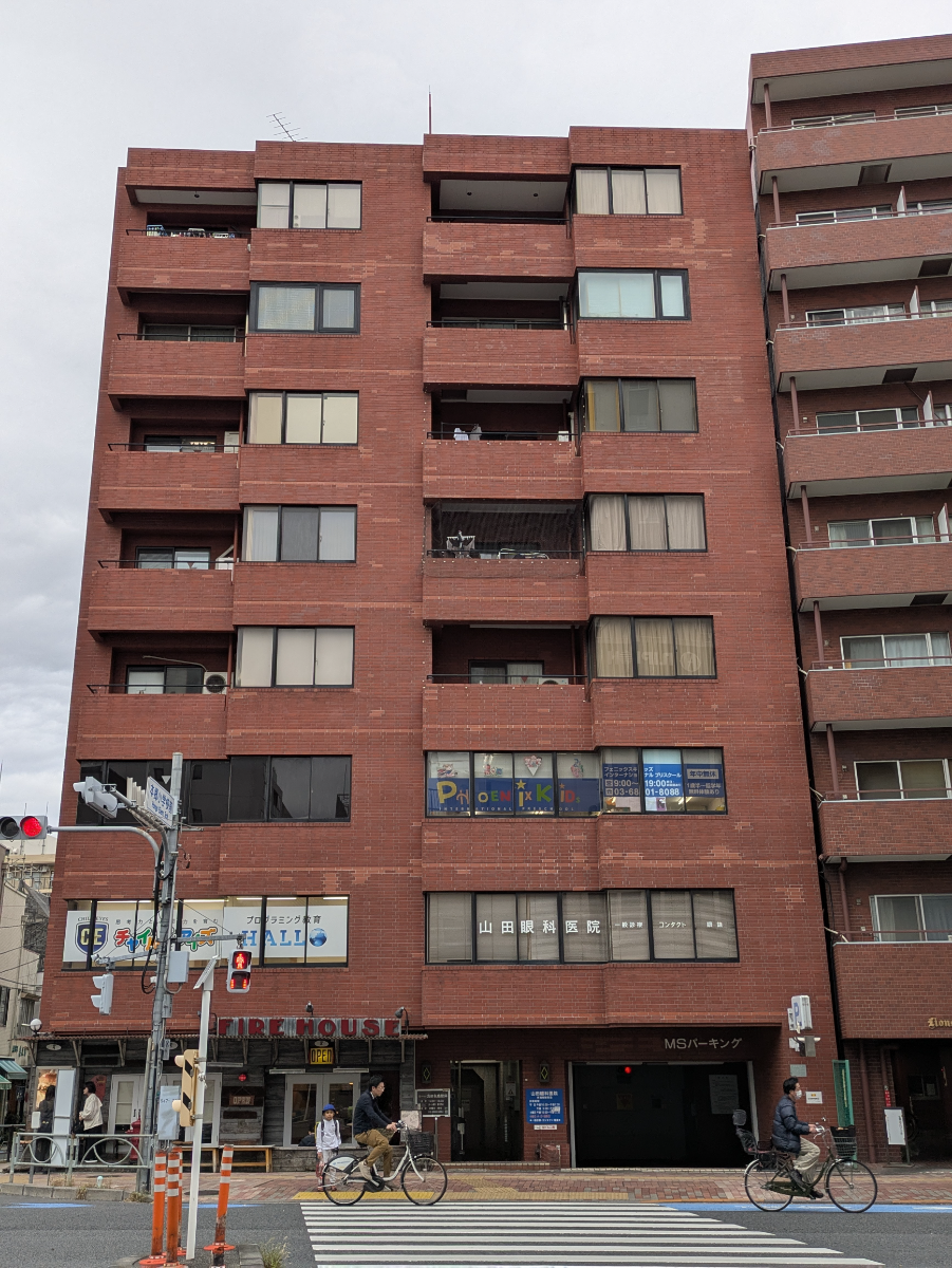 v20251125150804/fresh/building/J00100404318_7