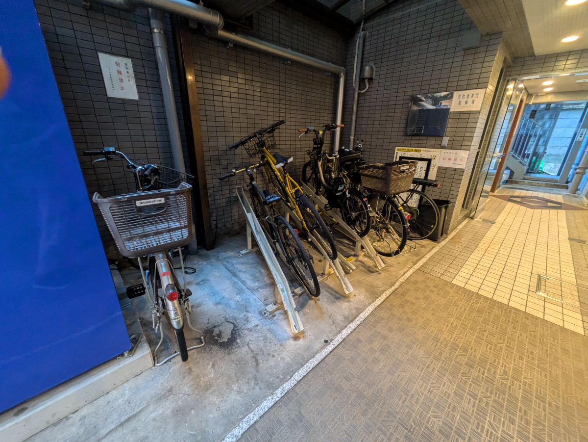 v20251125150804/fresh/building/J00100407881_9