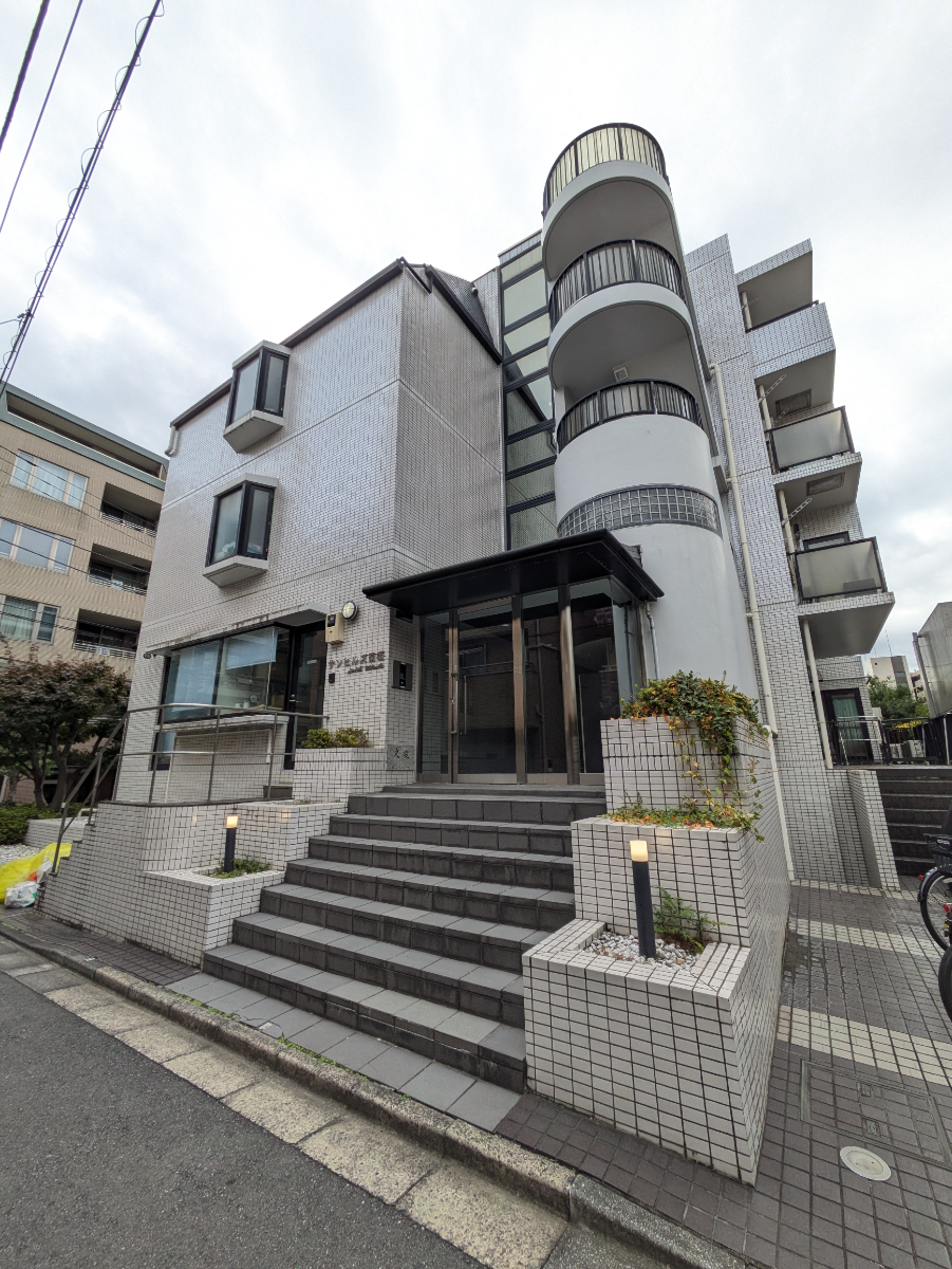 v20251125150804/fresh/building/J00100410400_11