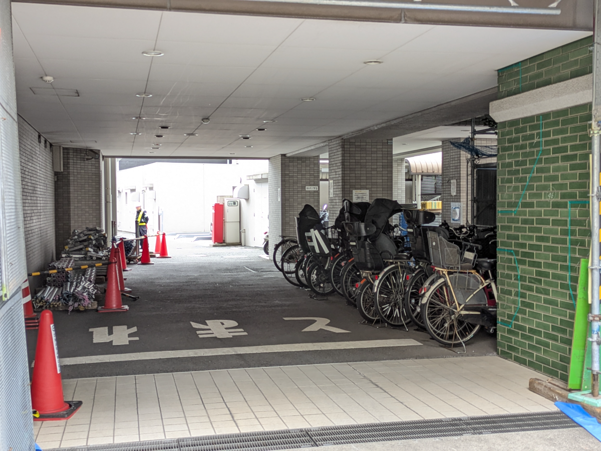 v20251125150804/fresh/building/J00100420172_8