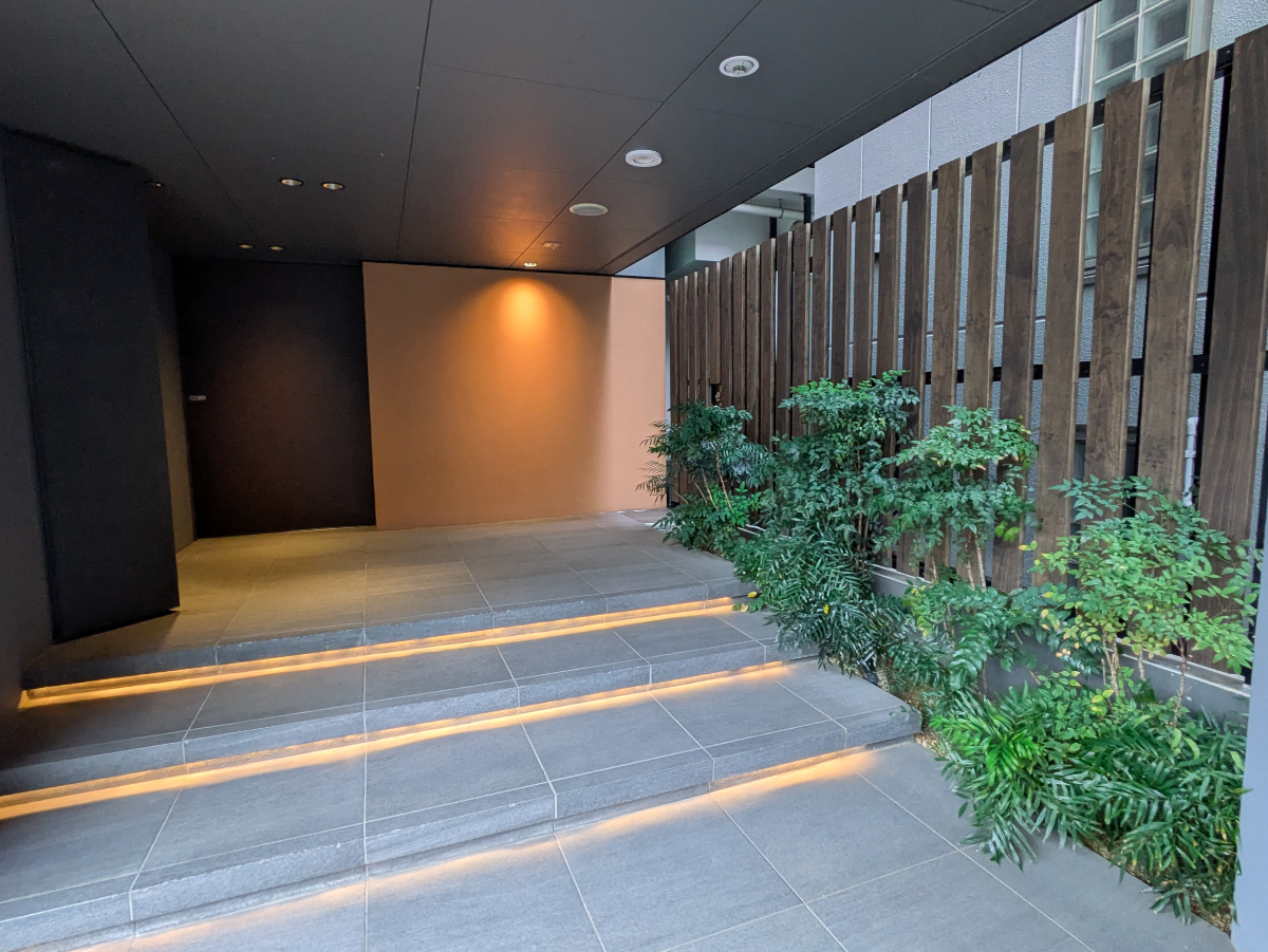 v20251125150804/fresh/building/J00100508738_16