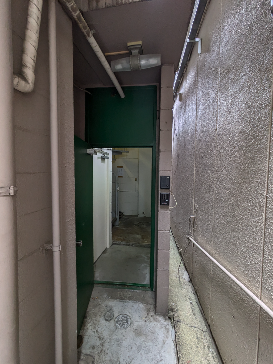 v20251125150804/fresh/building/J00100633481_3