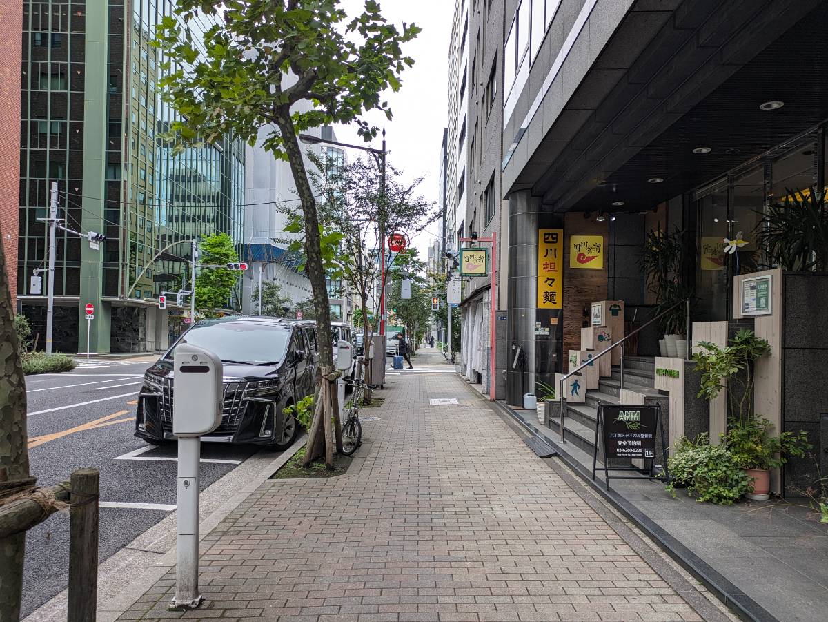 v20251204150956/fresh/building/J00100383749_2