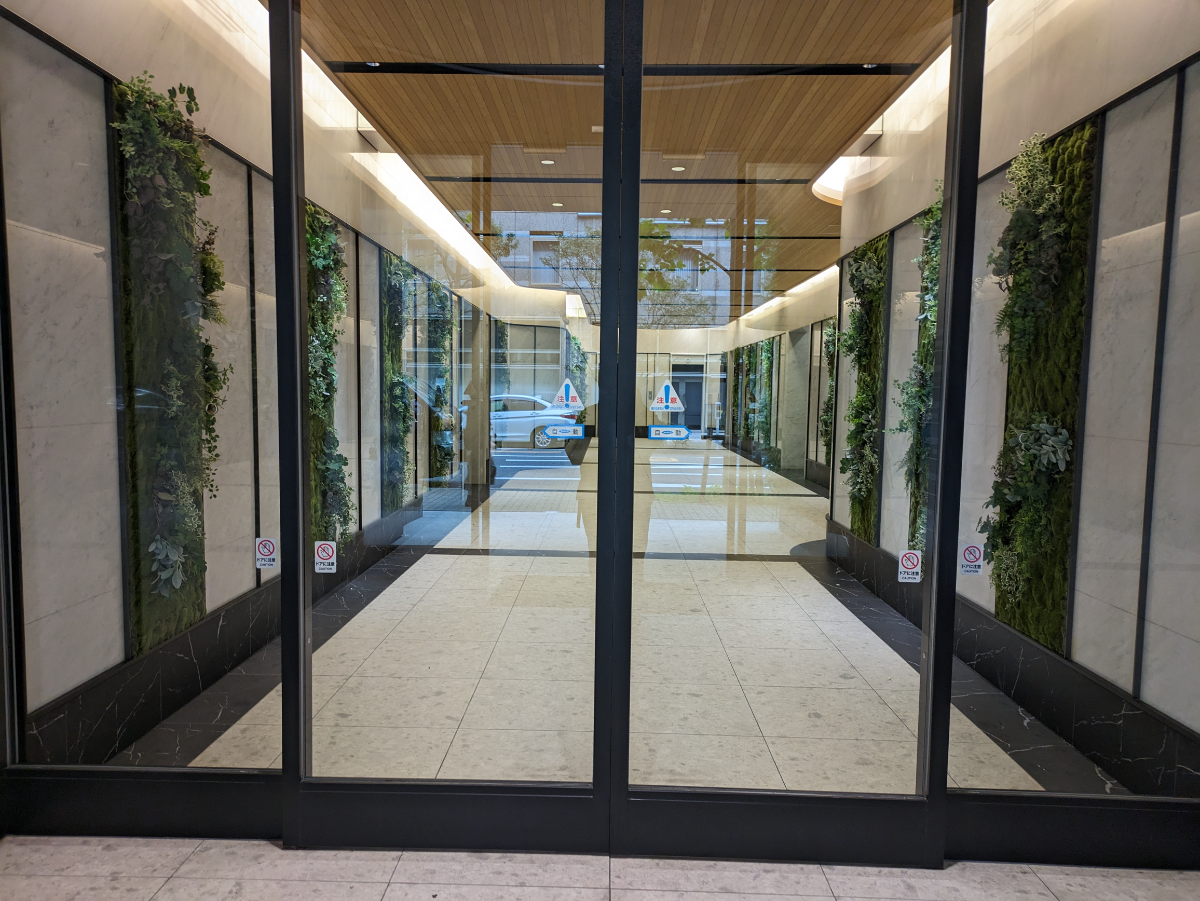 v20251204150956/fresh/building/J00100386663_64