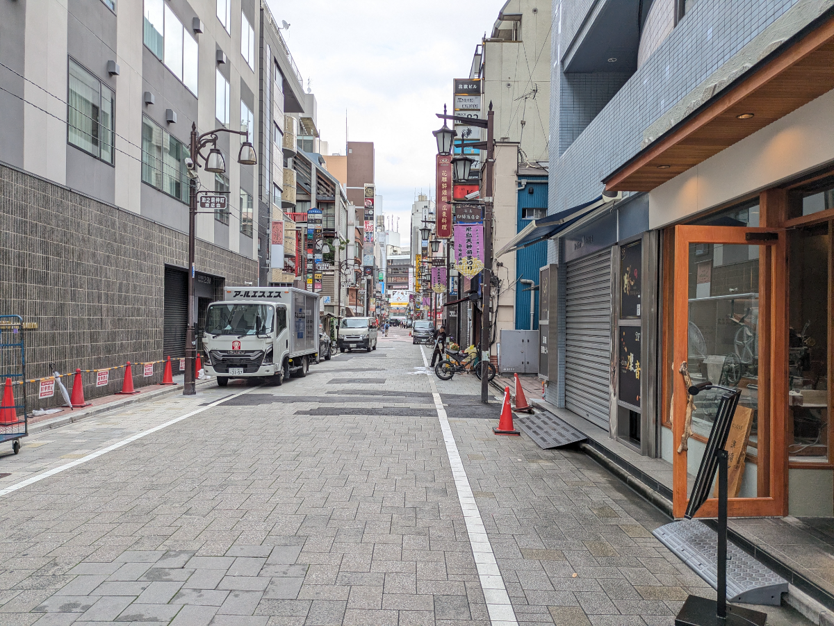 v20251204150956/fresh/building/J00100392787_7