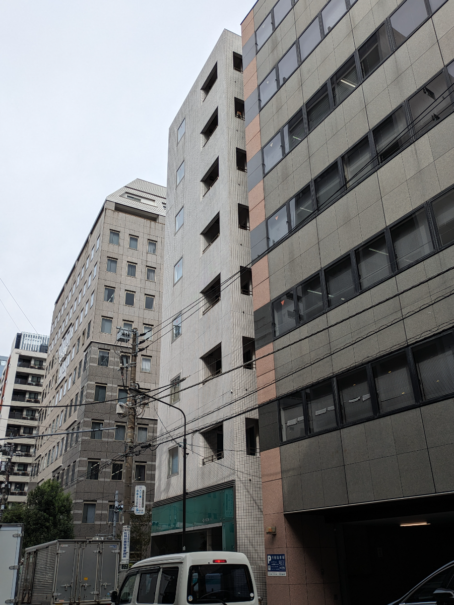 v20251204150956/fresh/building/J00100493567_5
