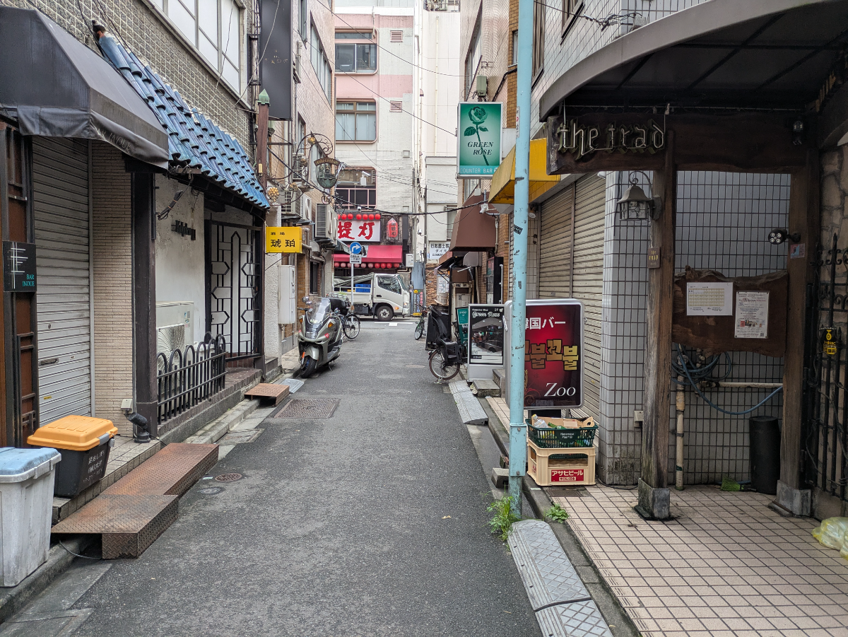 v20251205150803/fresh/building/J00100408964_9