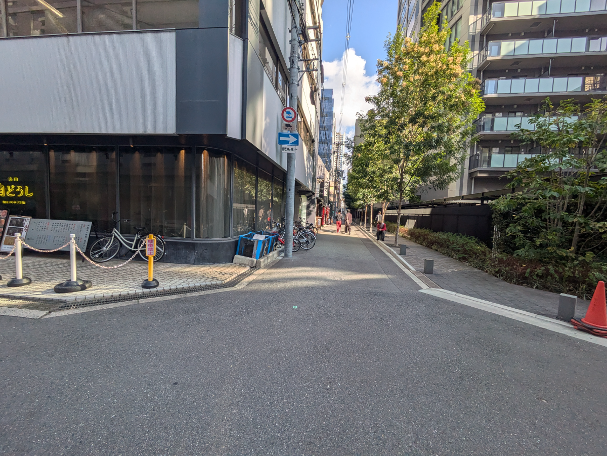 v20251205150803/fresh/building/J00100456937_8