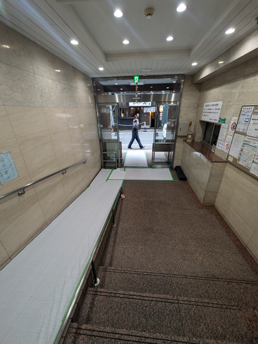 v20251211150803/fresh/building/J00100360780_13