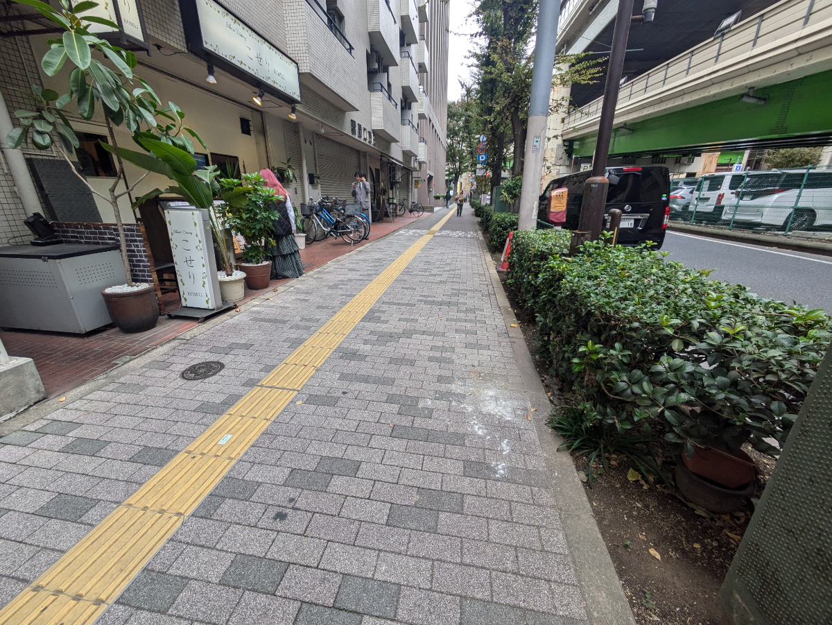 v20251211150803/fresh/building/J00100365129_2