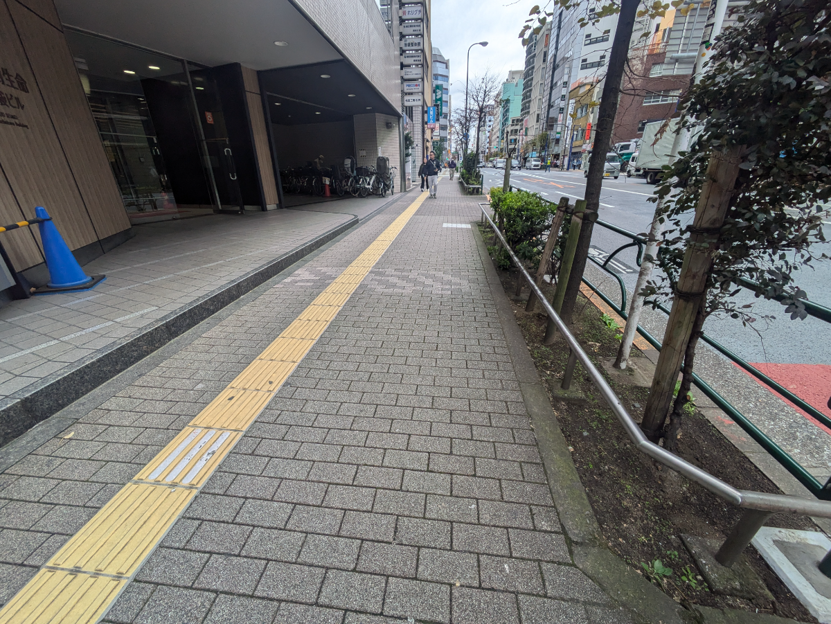 v20251211150803/fresh/building/J00100388656_13