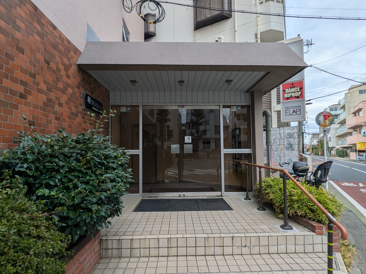 v20251211150803/fresh/building/J00100404773_3