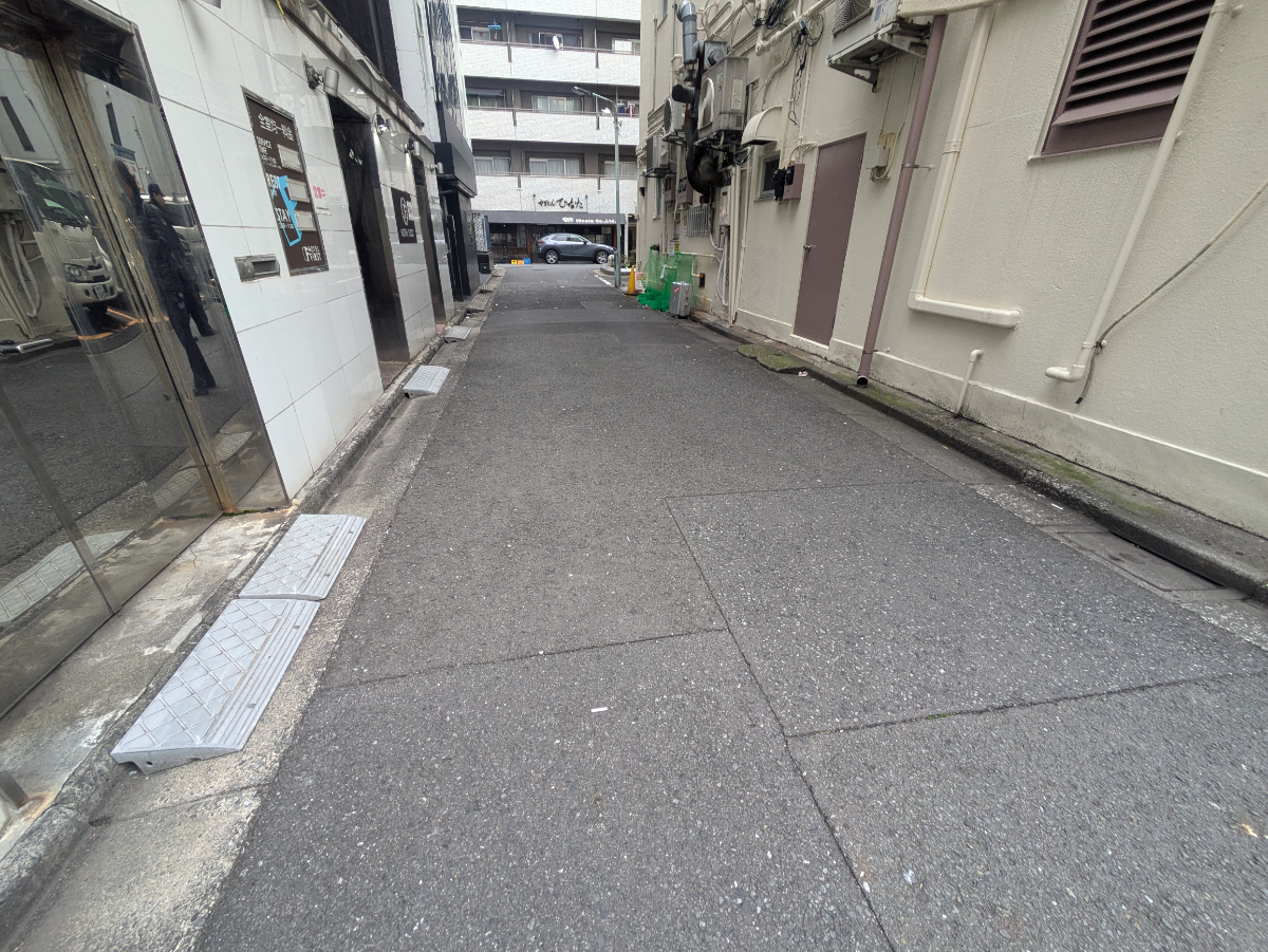 v20251211150803/fresh/building/J00100408186_12