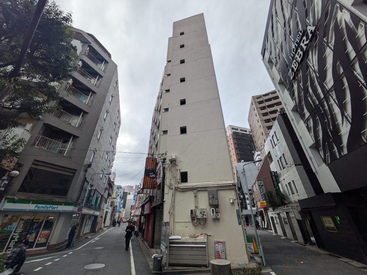 v20251211150803/fresh/building/J00100408186_17