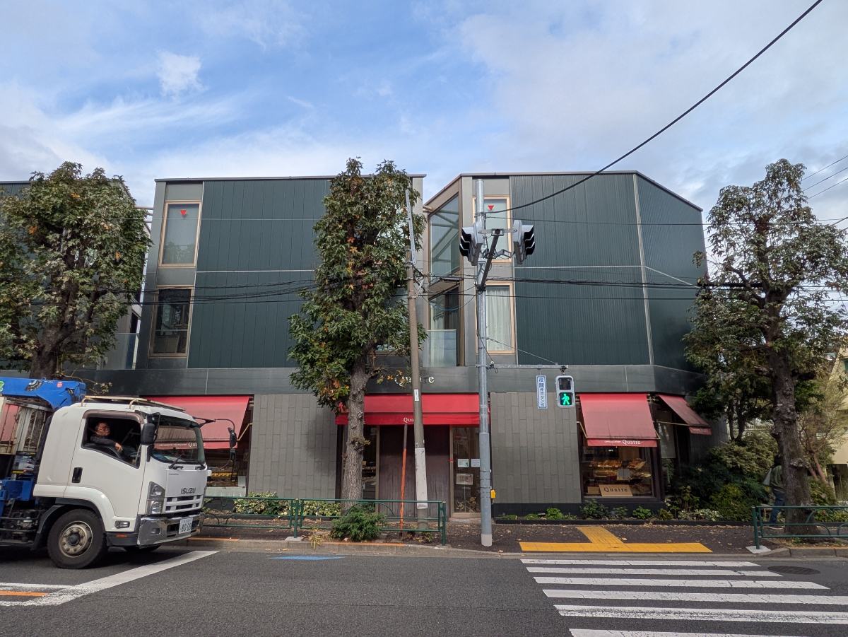 v20251211150803/fresh/building/J00100411076_5