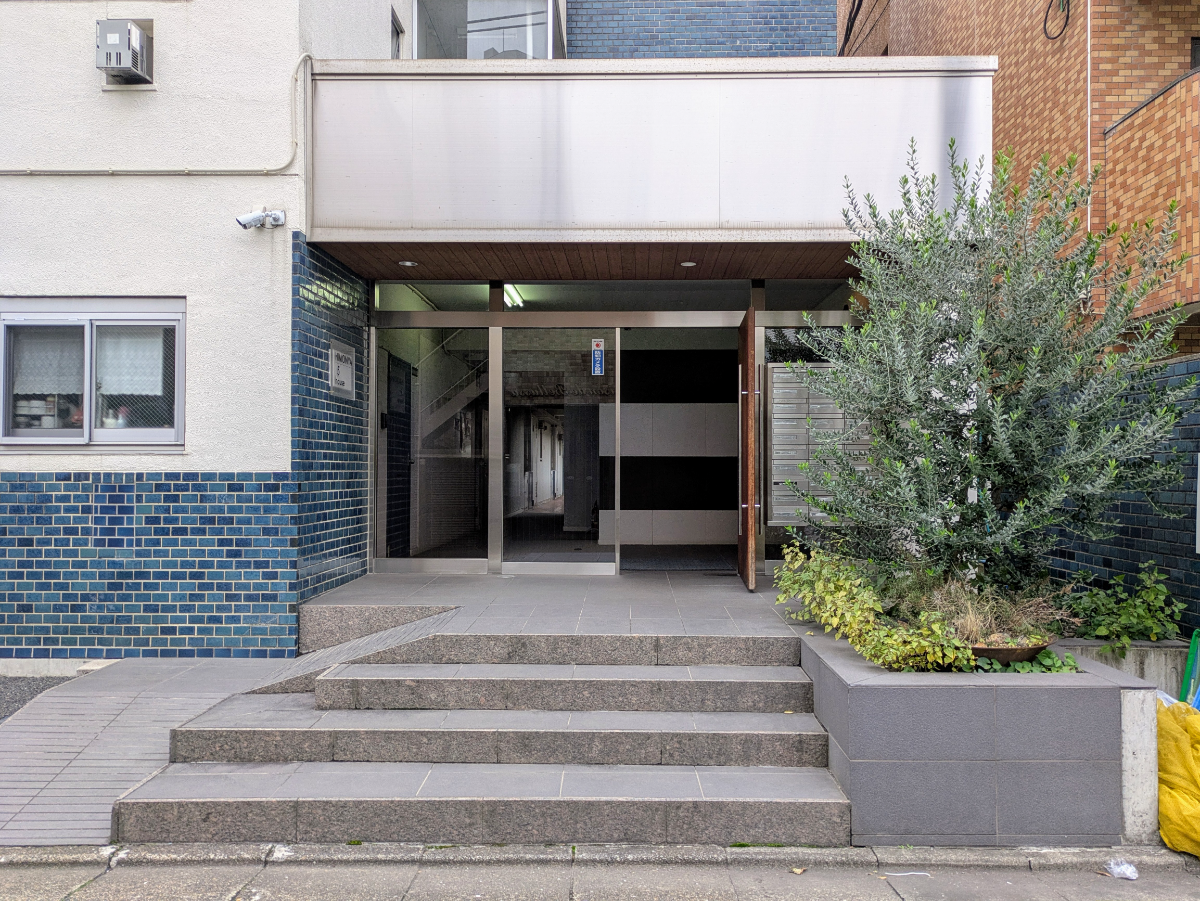 v20251211150803/fresh/building/J00100418568_3