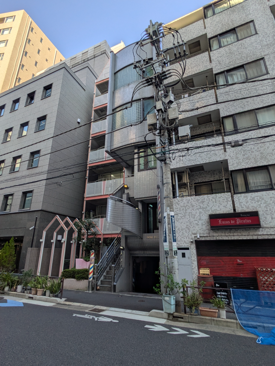 v20251212150907/fresh/building/J00100360572_1