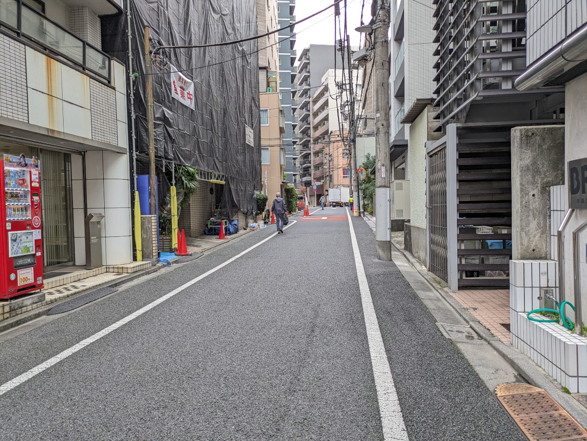 v20251212150907/fresh/building/J00100373290_11