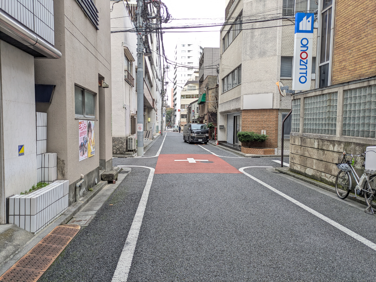 v20251212150907/fresh/building/J00100373290_2