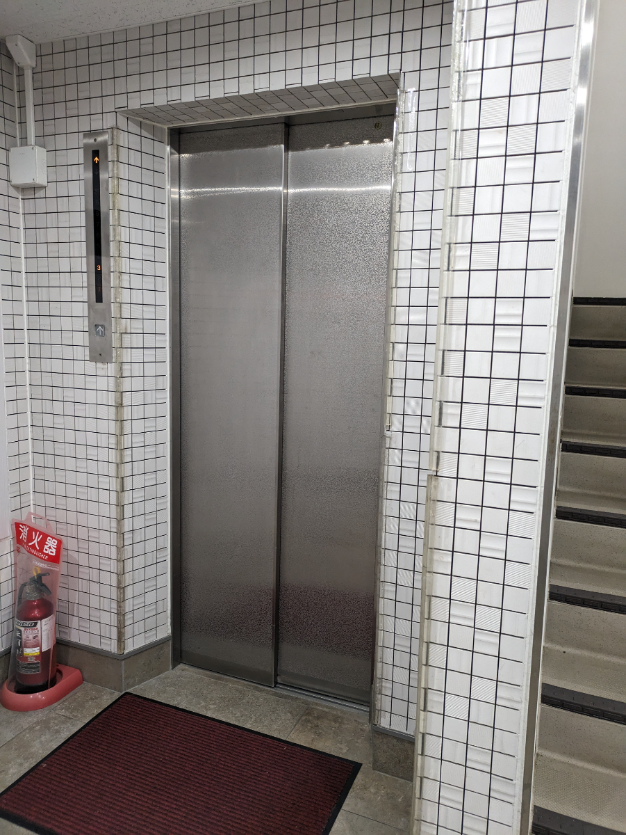 v20251212150907/fresh/building/J00100378471_15