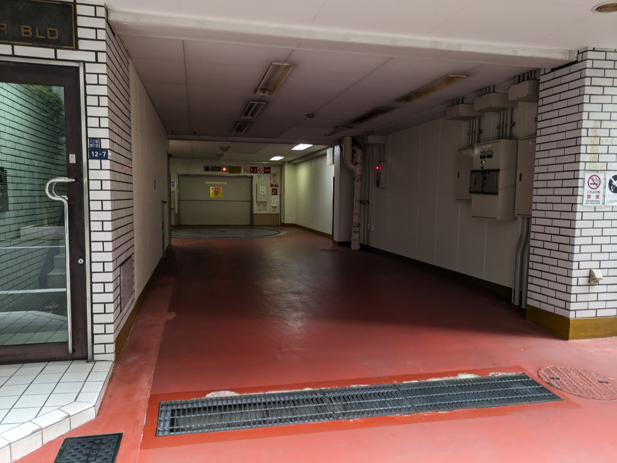 v20251212150907/fresh/building/J00100381300_13