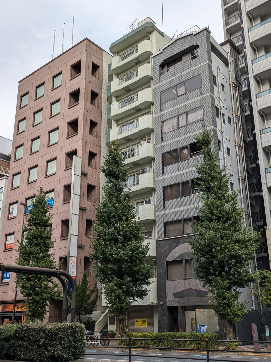 v20251212150907/fresh/building/J00100469883_6