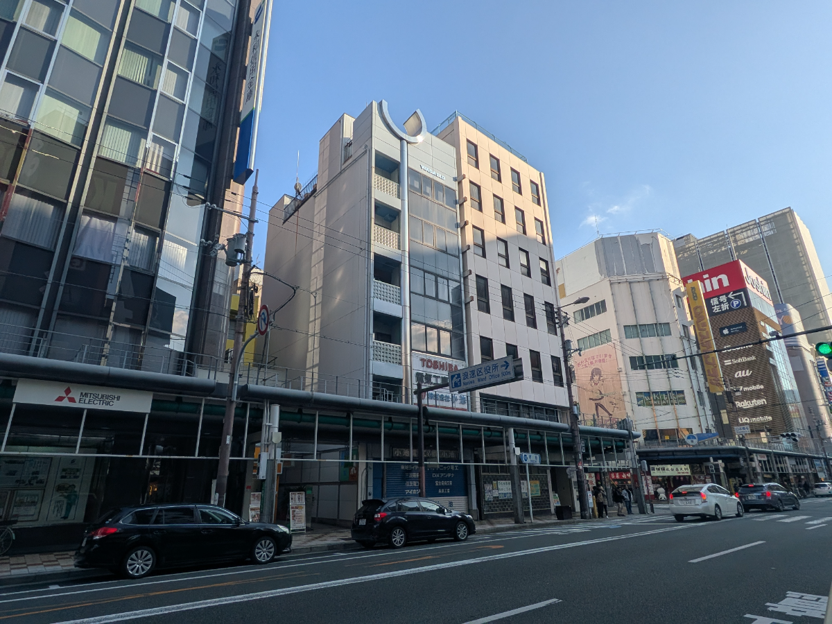 v20251218150754/fresh/building/J00100445027_5