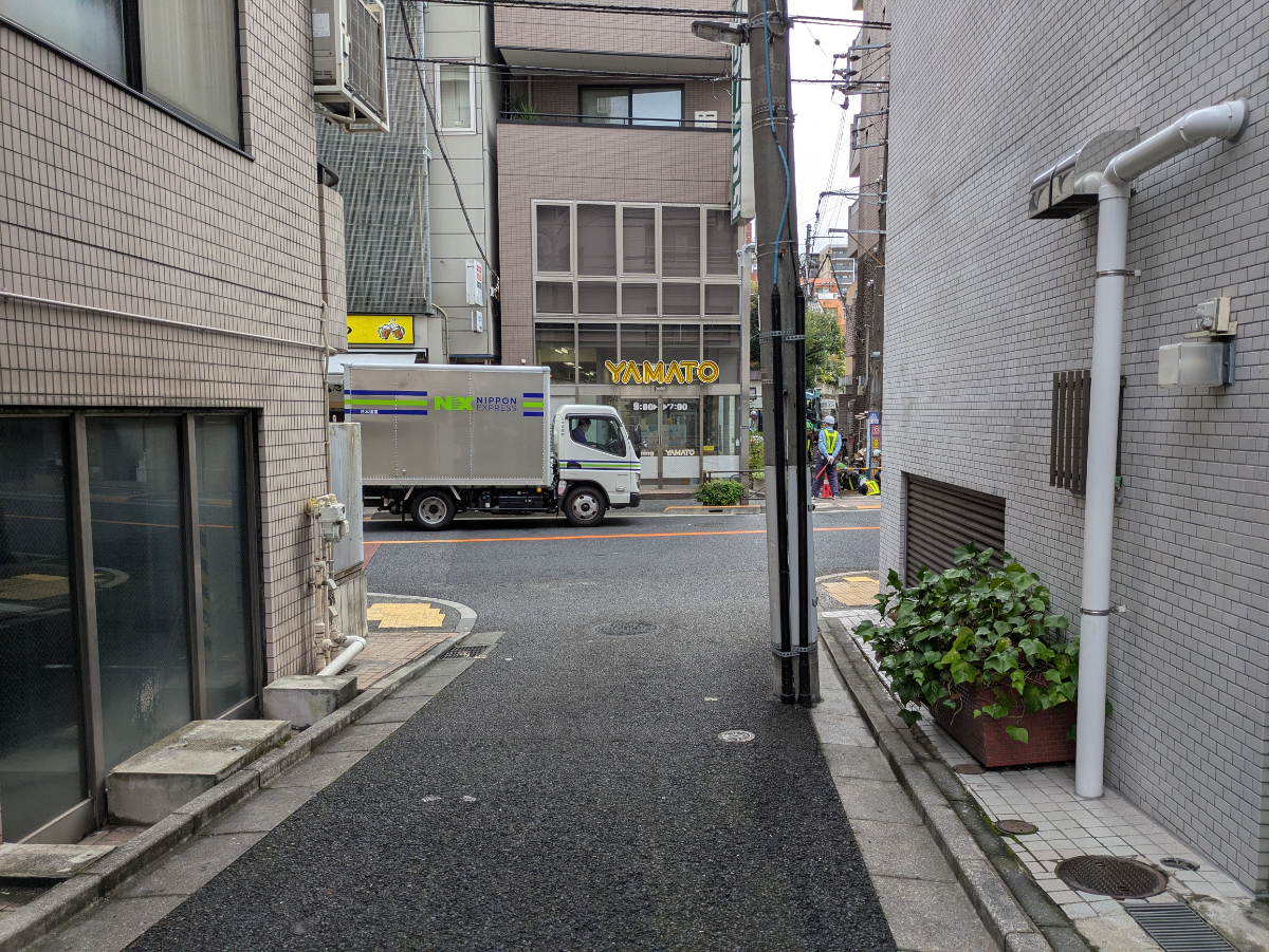 v20251221150706/fresh/building/J00100365068_13
