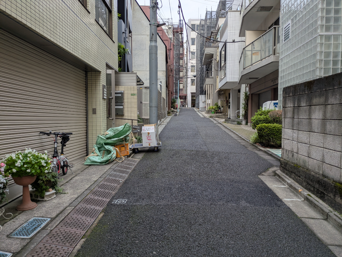 v20251221150706/fresh/building/J00100365068_2
