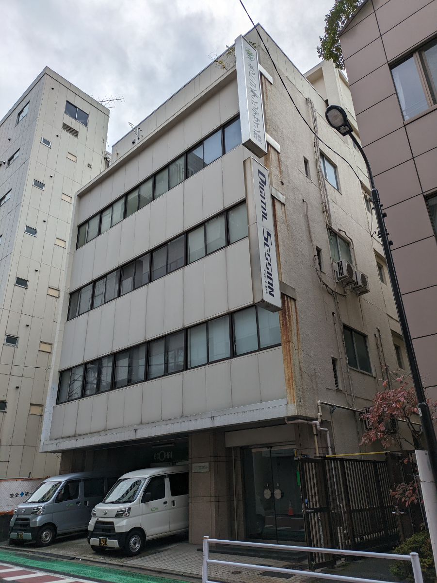 v20251221150706/fresh/building/J00100376860_10