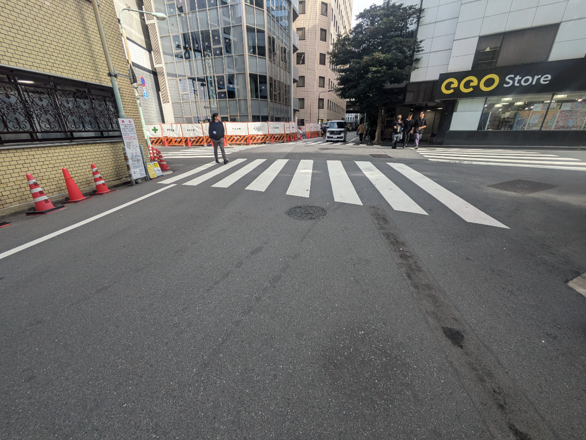 v20251221150706/fresh/building/J00100388643_8